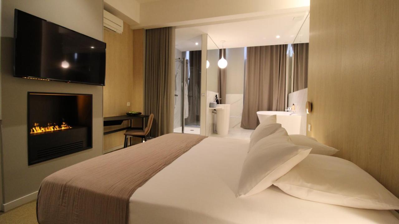 MiHotel Sala Lyon Bagian luar foto