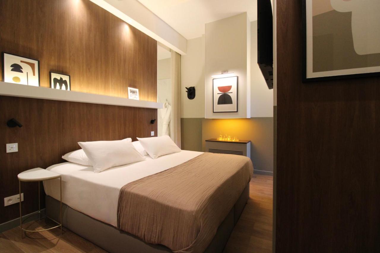 MiHotel Sala Lyon Bagian luar foto
