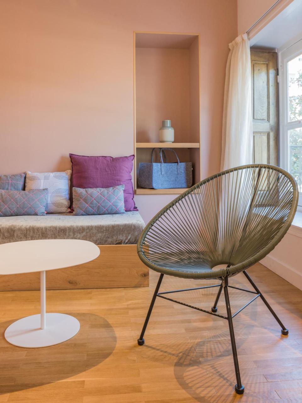 MiHotel Sala Lyon Bagian luar foto